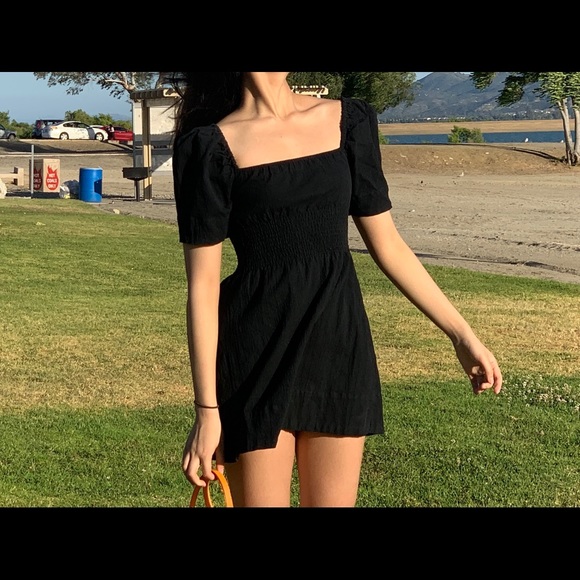 Dresses & Skirts - Little Black Dress